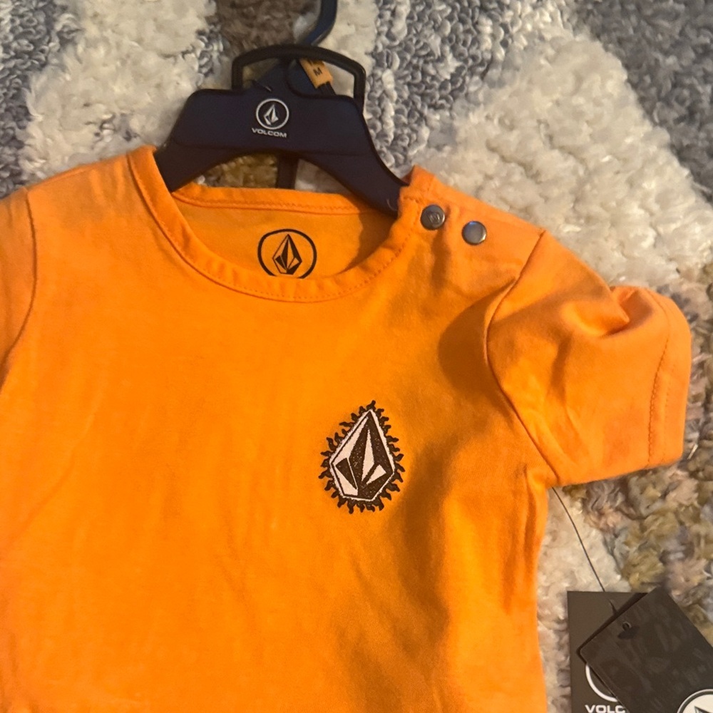 Volcom Short Set - Picture 3 of 6